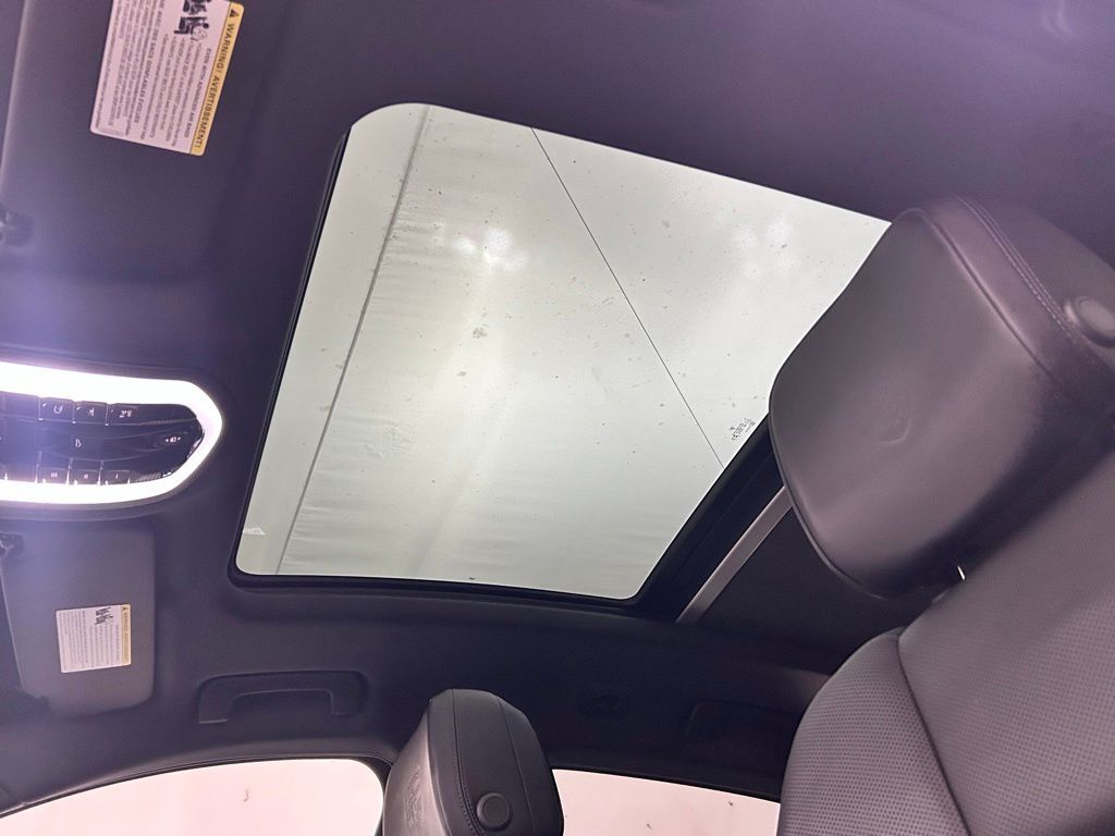 2024 Porsche Macan Portland OR