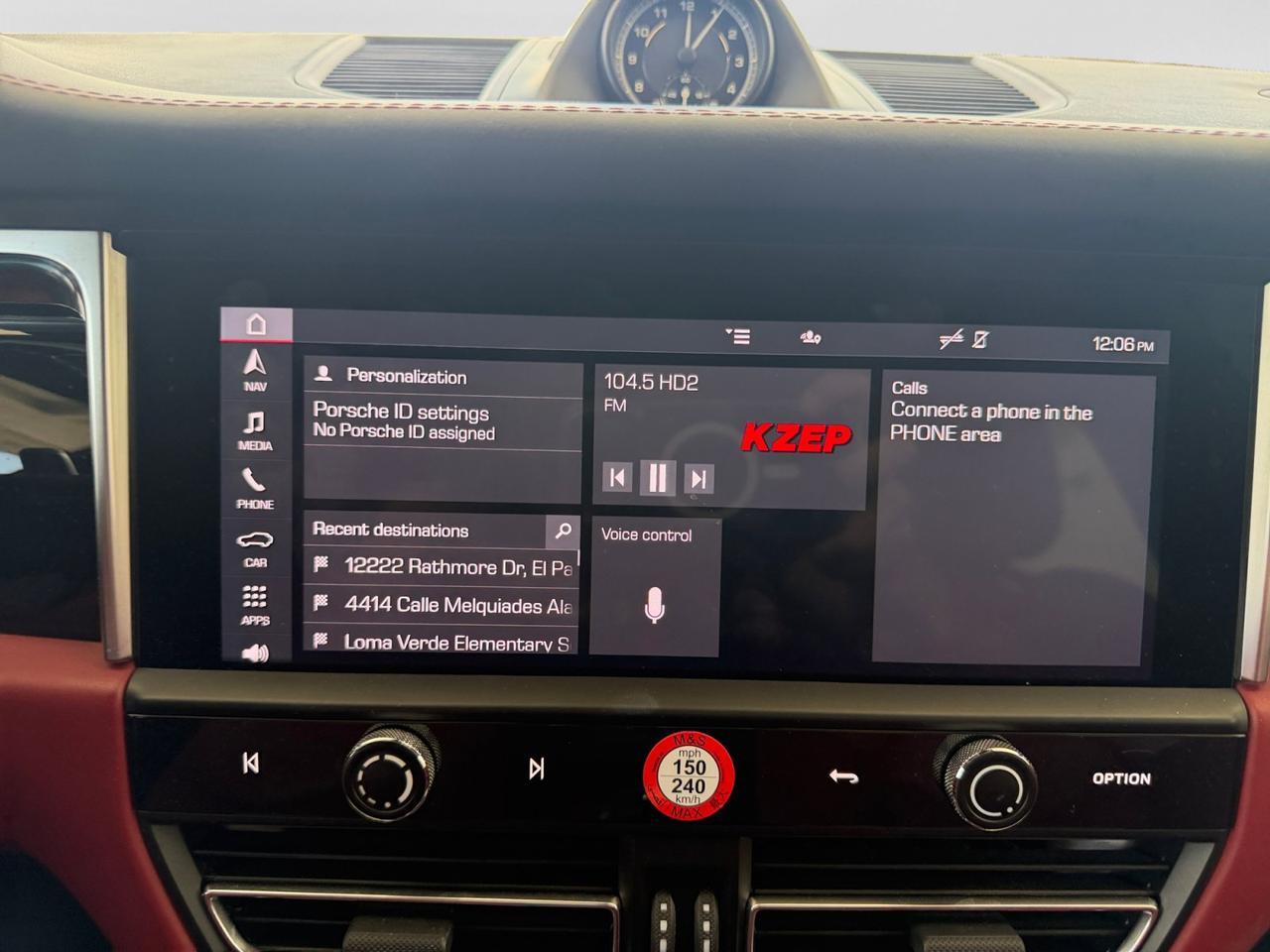 2024 Porsche Macan  Selma TX
