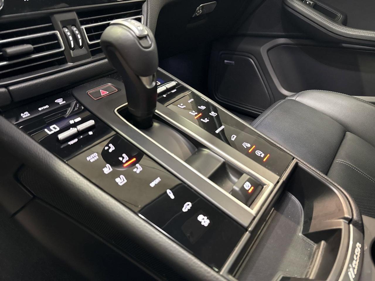 2024 Porsche Macan San Antonio TX
