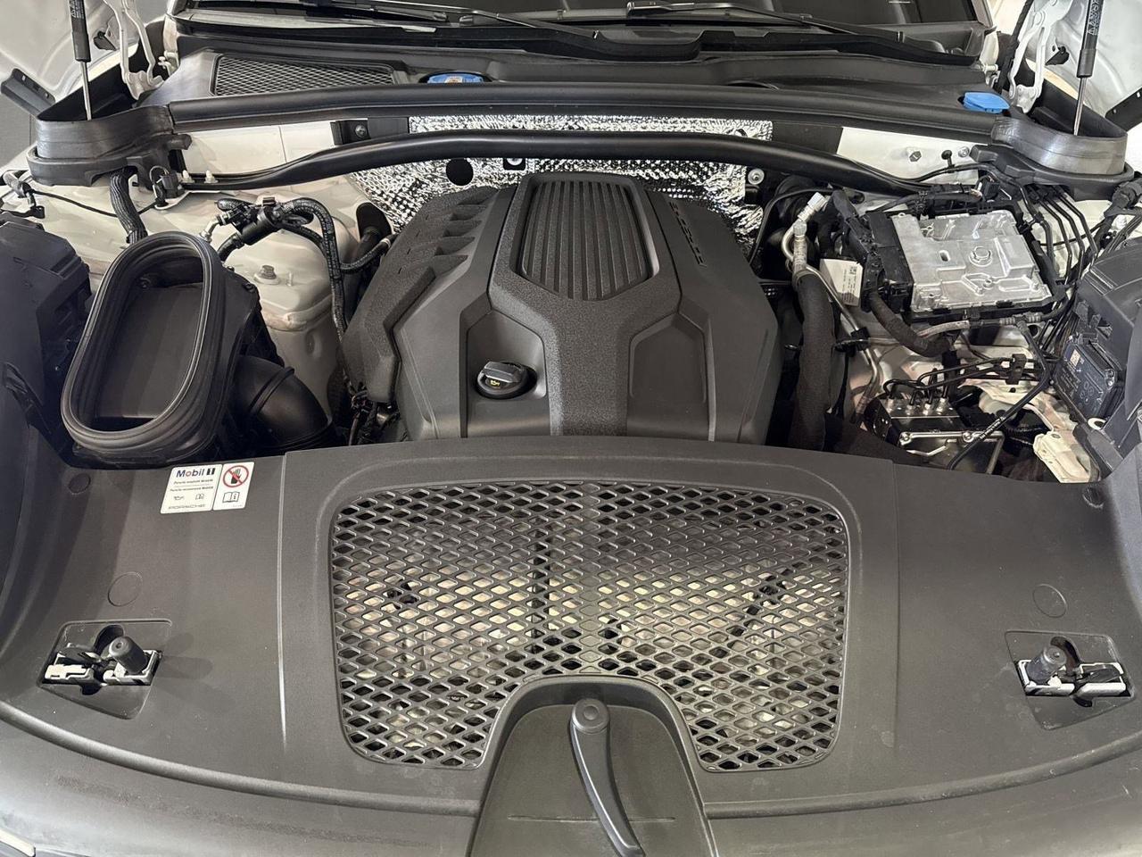 2024 Porsche Macan San Antonio TX