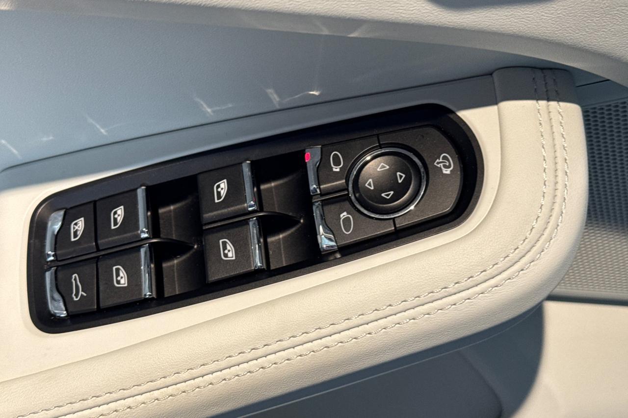 2024 Porsche Macan San Luis Obispo CA