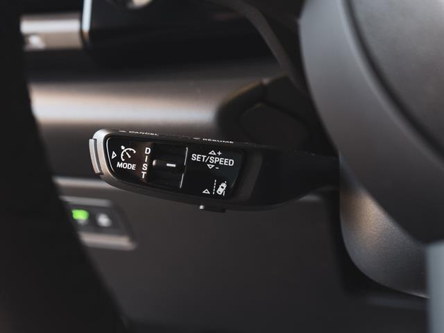 2024 Porsche Macan 4 Electric Bakersfield CA
