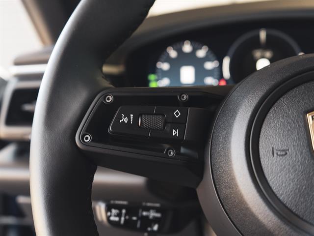 2024 Porsche Macan 4 Electric Bakersfield CA