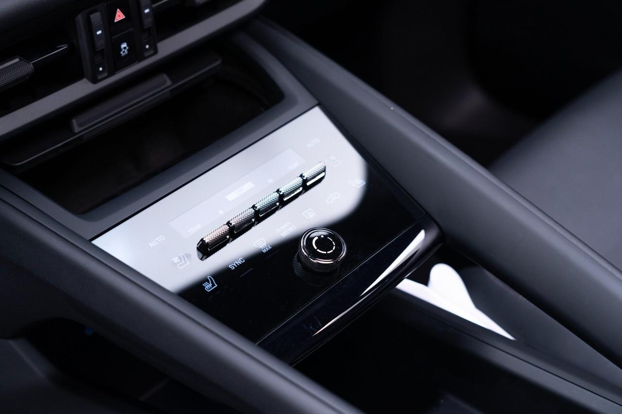 2024 Porsche Macan 4 Electric Pompano Beach FL