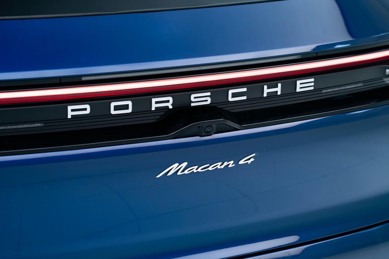 2024 Porsche Macan 4 Electric Pompano Beach FL