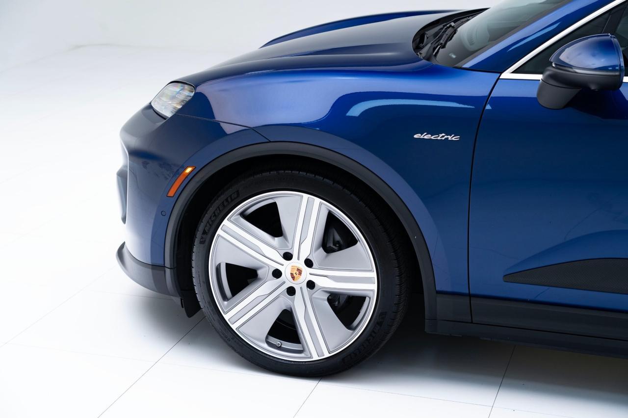 2024 Porsche Macan 4 Electric Pompano Beach FL