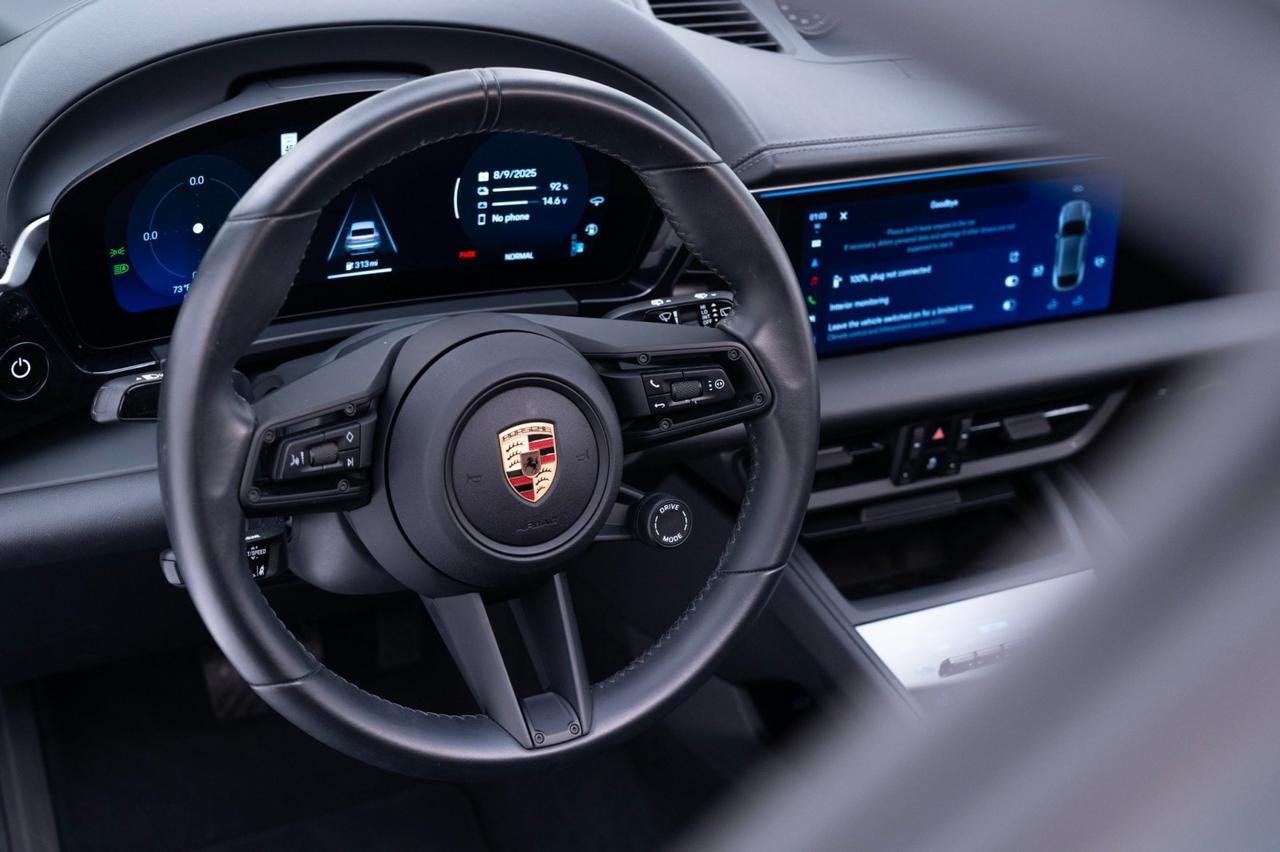 2024 Porsche Macan 4 Electric Pompano Beach FL