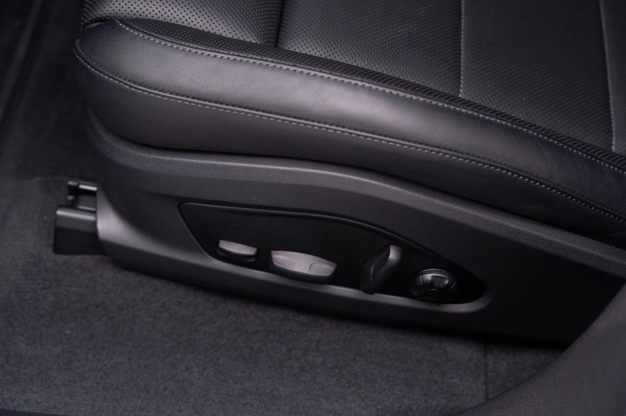 2024 Porsche Macan 4 Electric Pompano Beach FL