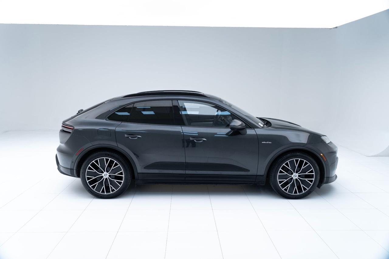 2024 Porsche Macan 4 Electric Pompano Beach FL