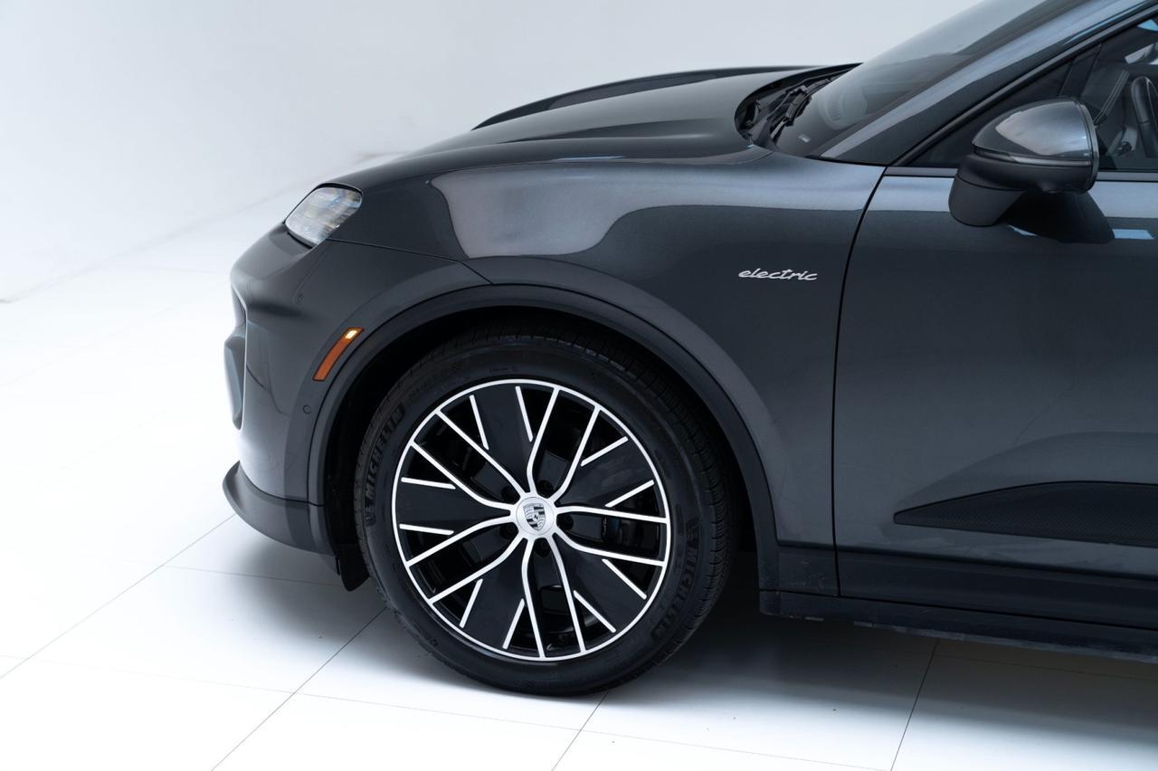 2024 Porsche Macan 4 Electric Pompano Beach FL
