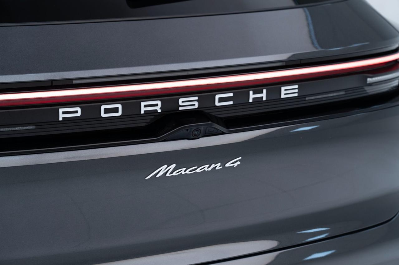 2024 Porsche Macan 4 Electric Pompano Beach FL