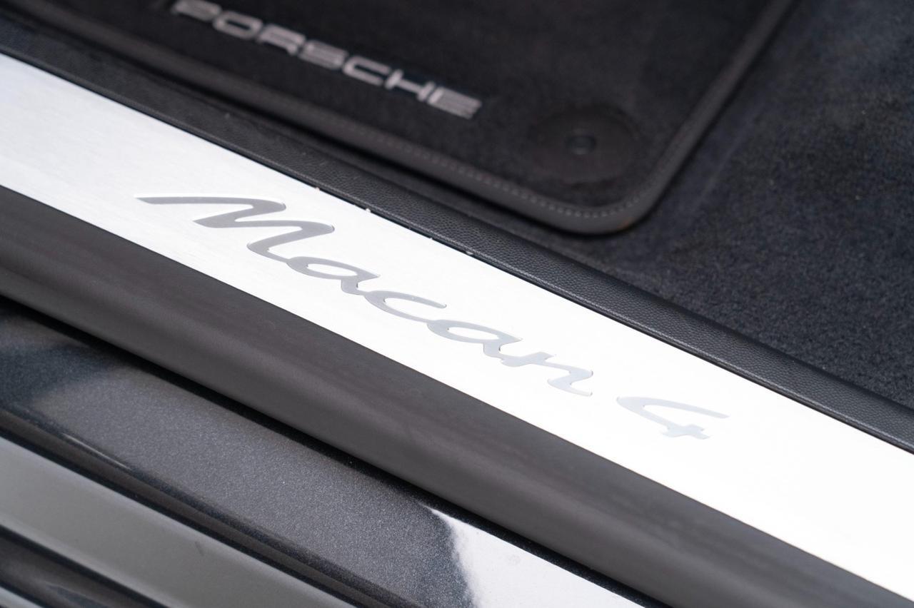 2024 Porsche Macan 4 Electric Pompano Beach FL