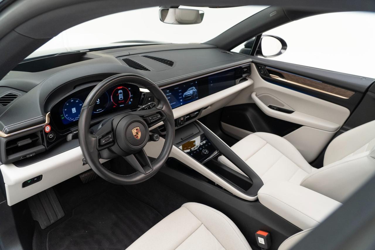 2024 Porsche Macan 4 Electric Pompano Beach FL