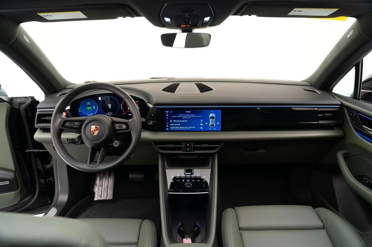 2024 Porsche Macan 4 Electric Pompano Beach FL