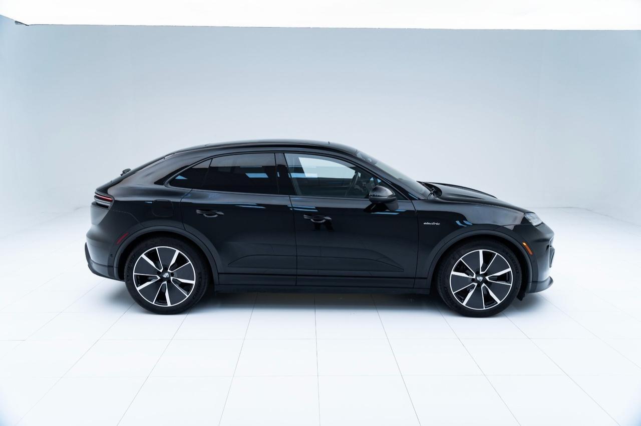 2024 Porsche Macan 4 Electric Pompano Beach FL