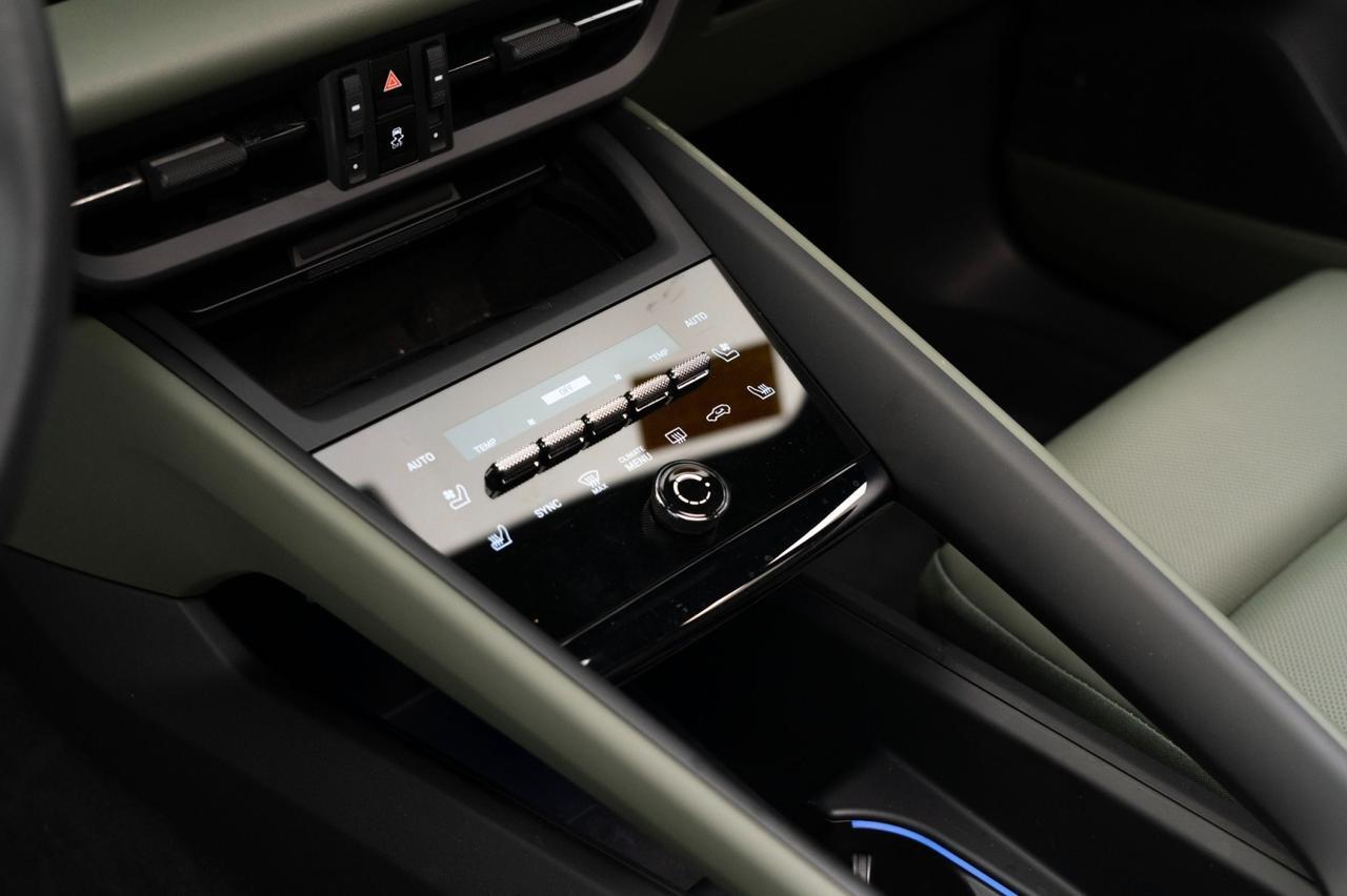 2024 Porsche Macan 4 Electric Pompano Beach FL