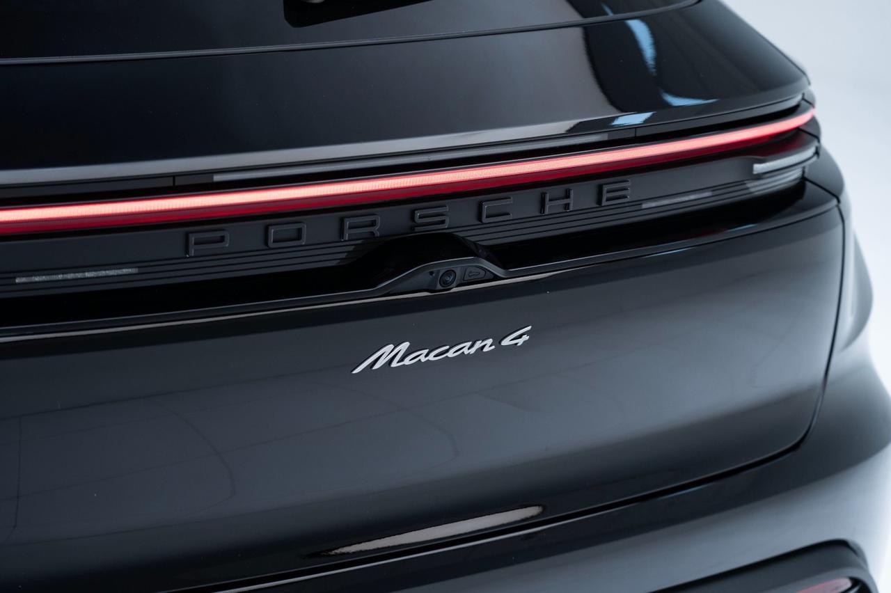 2024 Porsche Macan 4 Electric Pompano Beach FL