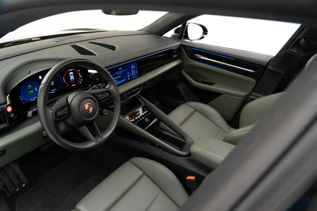 2024 Porsche Macan 4 Electric Pompano Beach FL