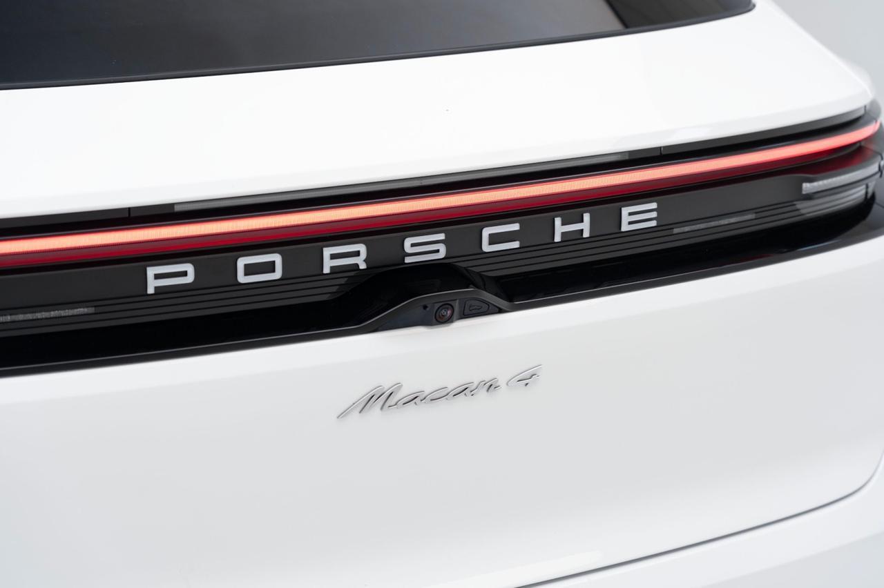 2024 Porsche Macan 4 Electric Pompano Beach FL