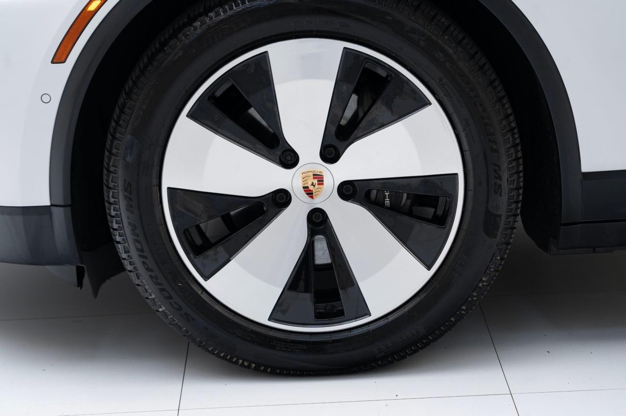 2024 Porsche Macan 4 Electric Pompano Beach FL