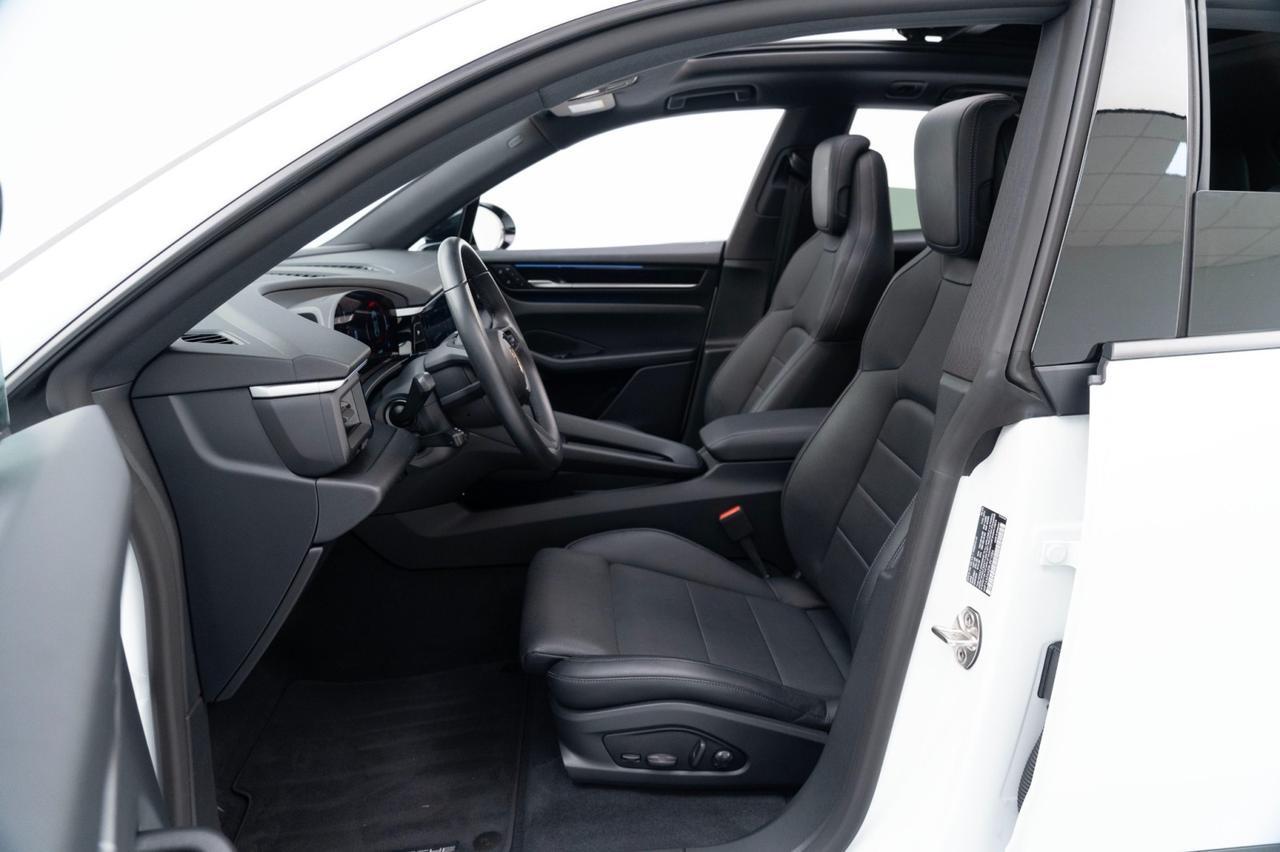 2024 Porsche Macan 4 Electric Pompano Beach FL