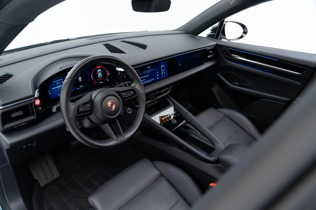 2024 Porsche Macan 4 Electric Pompano Beach FL