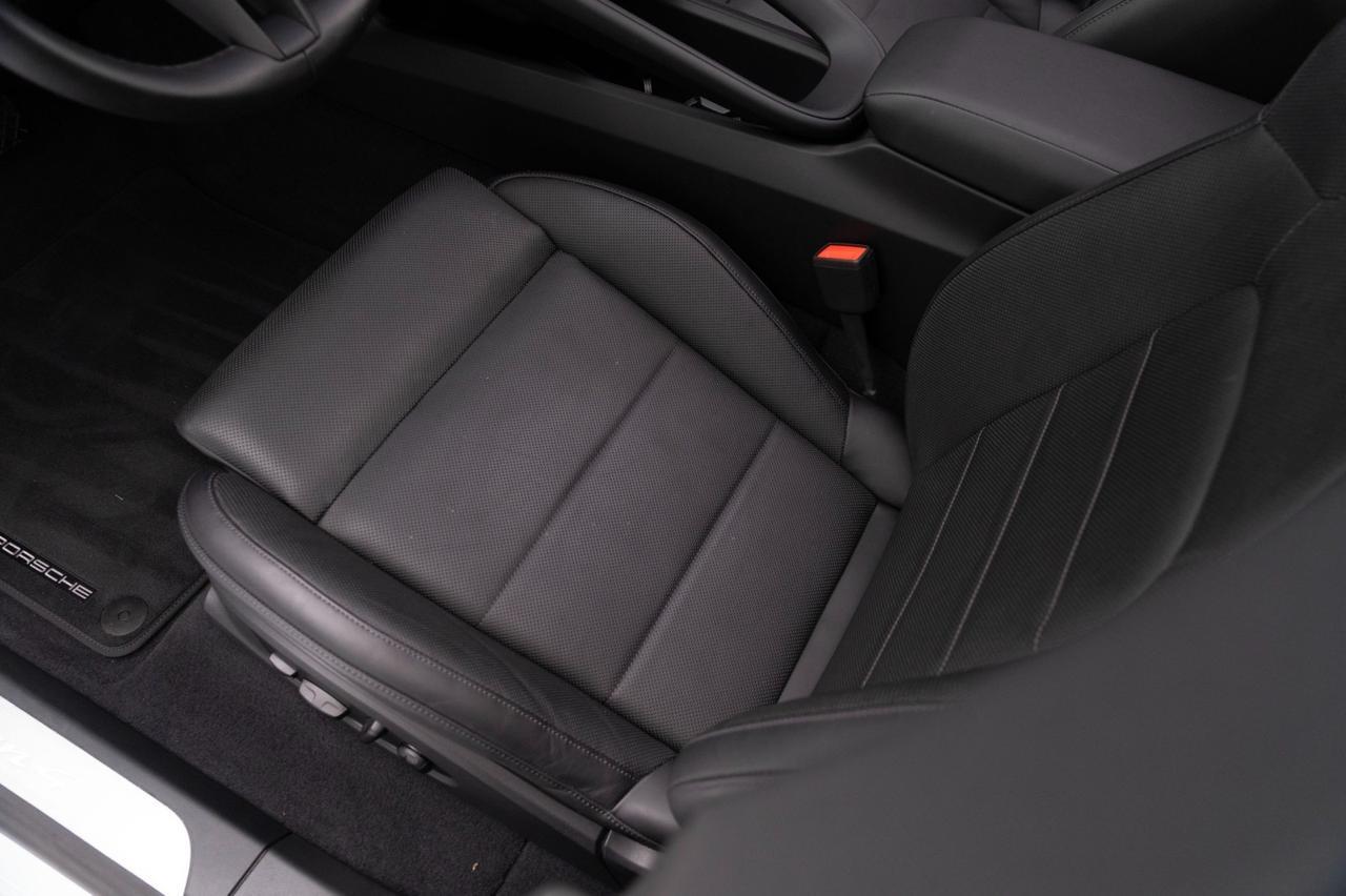 2024 Porsche Macan 4 Electric Pompano Beach FL