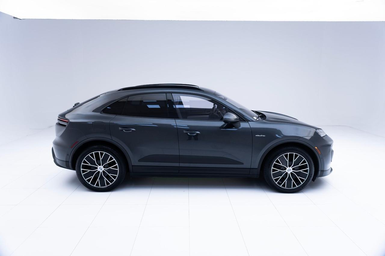 2024 Porsche Macan 4 Electric Pompano Beach FL