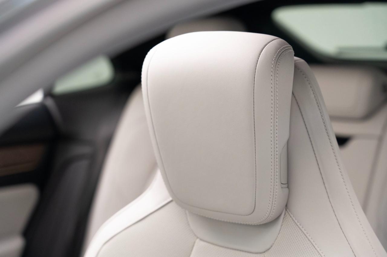 2024 Porsche Macan 4 Electric Pompano Beach FL
