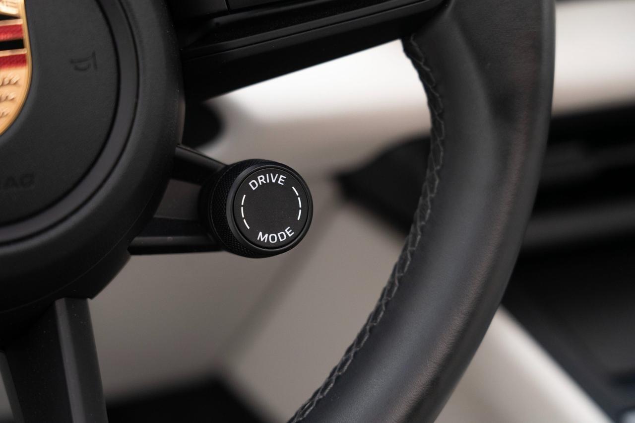 2024 Porsche Macan 4 Electric Pompano Beach FL