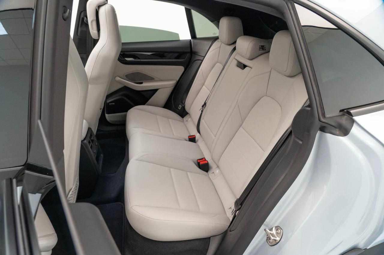 2024 Porsche Macan 4 Electric Pompano Beach FL