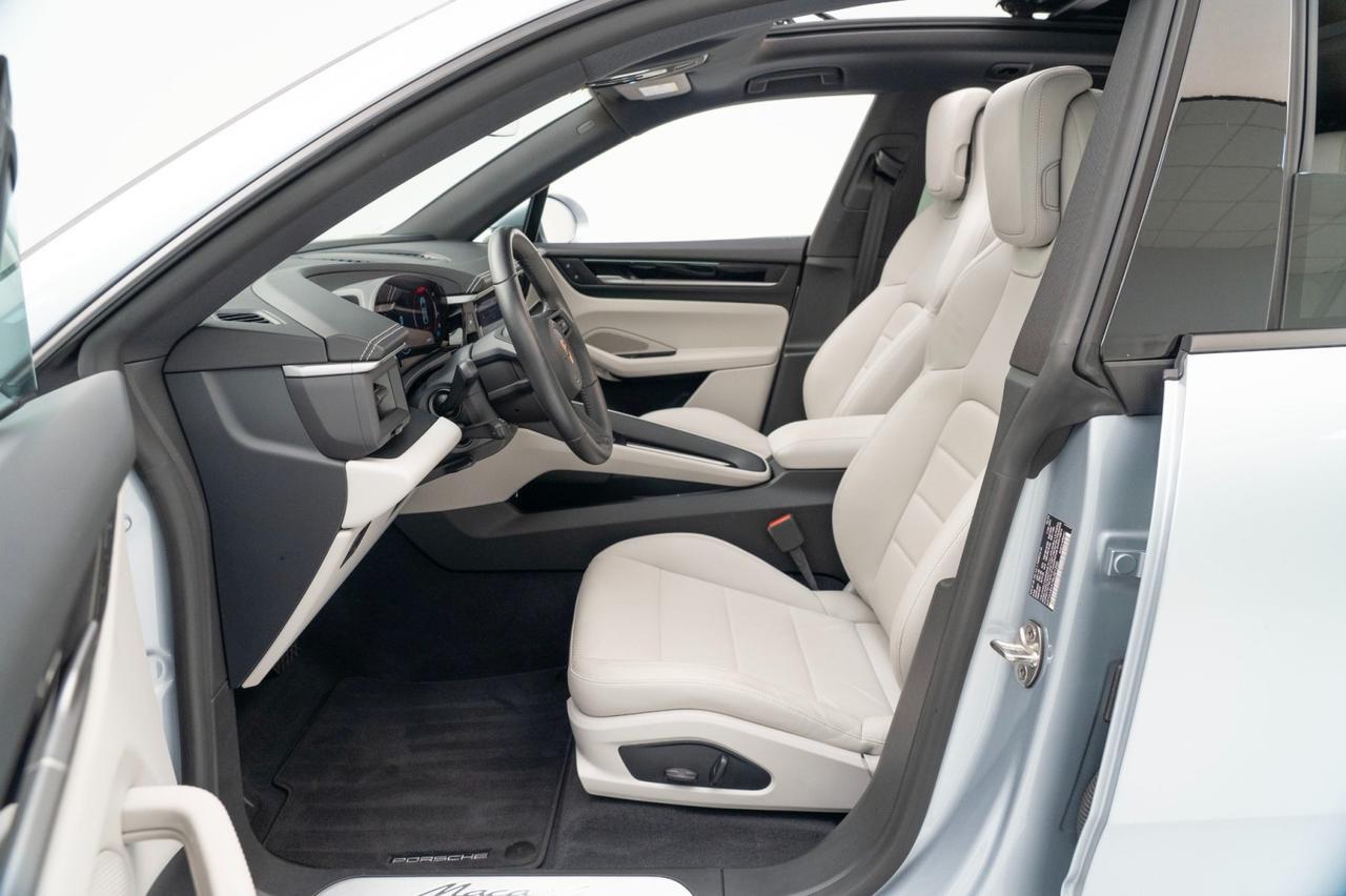 2024 Porsche Macan 4 Electric Pompano Beach FL