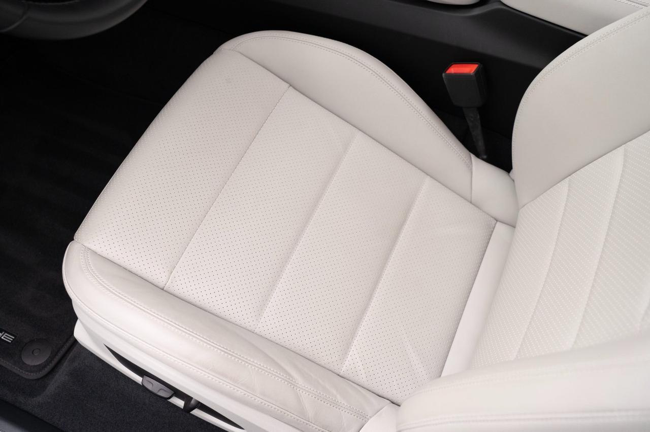 2024 Porsche Macan 4 Electric Pompano Beach FL
