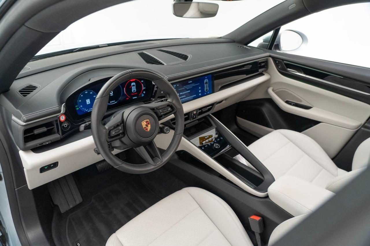 2024 Porsche Macan 4 Electric Pompano Beach FL