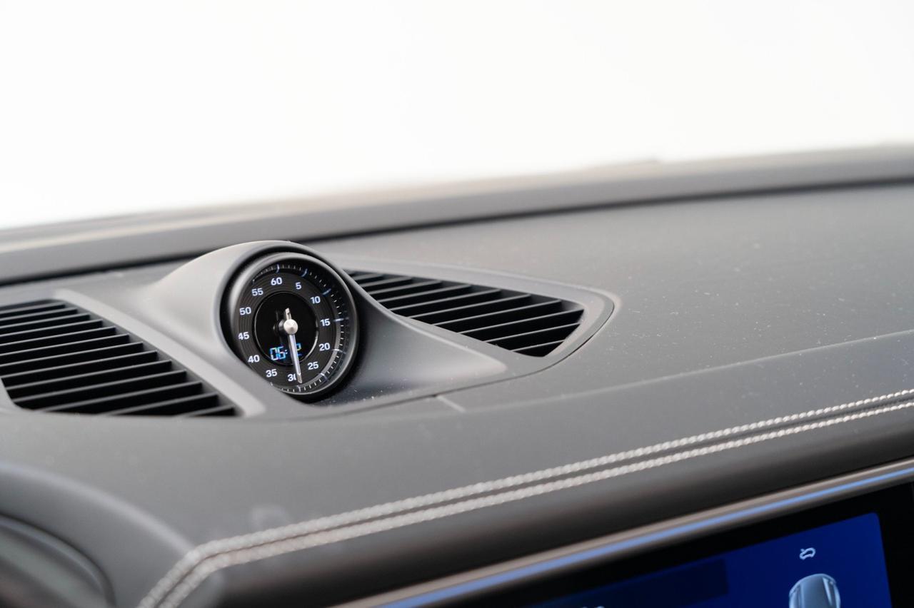2024 Porsche Macan 4 Electric Pompano Beach FL