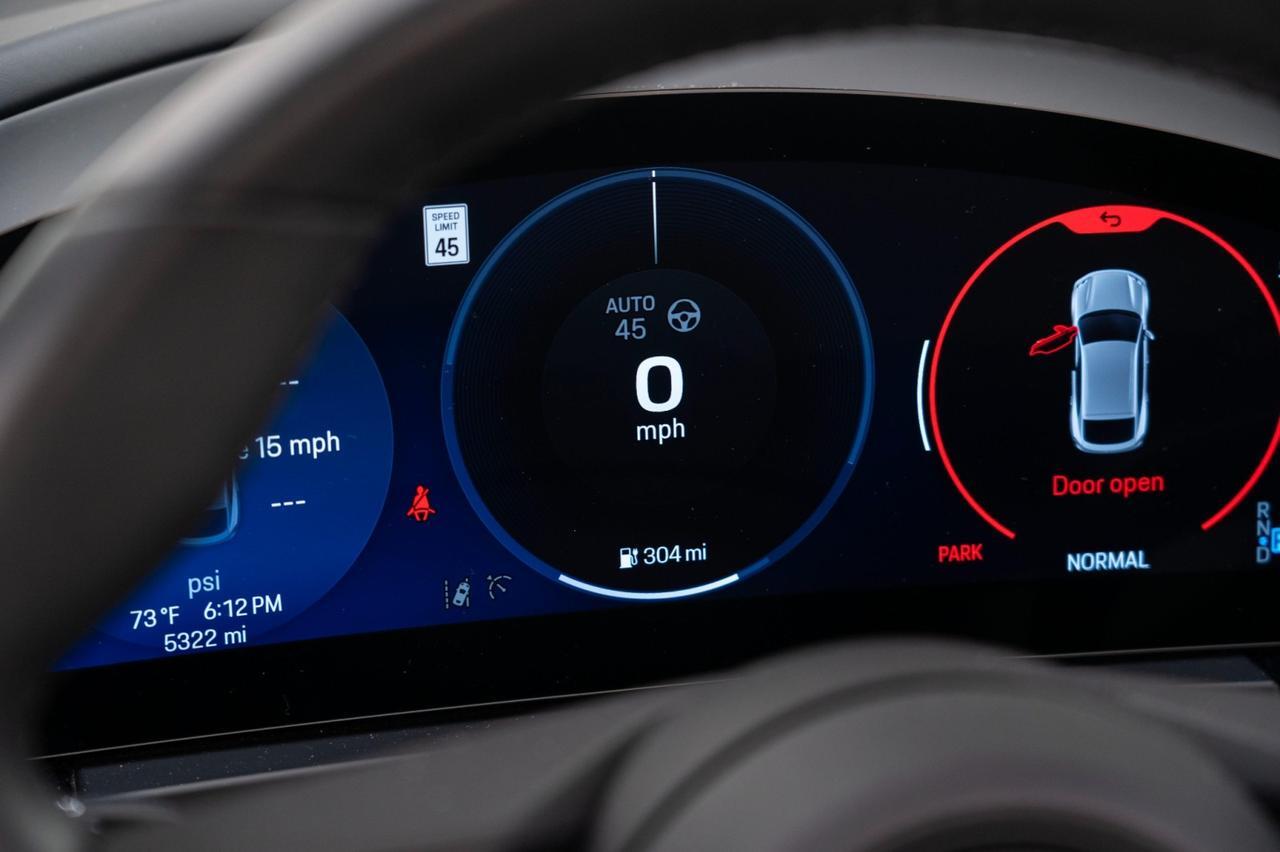 2024 Porsche Macan 4 Electric Pompano Beach FL
