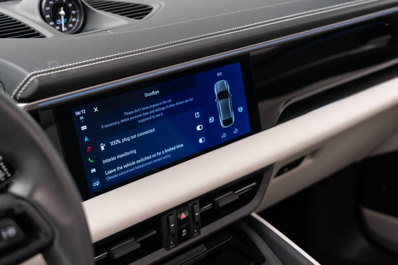 2024 Porsche Macan 4 Electric Pompano Beach FL