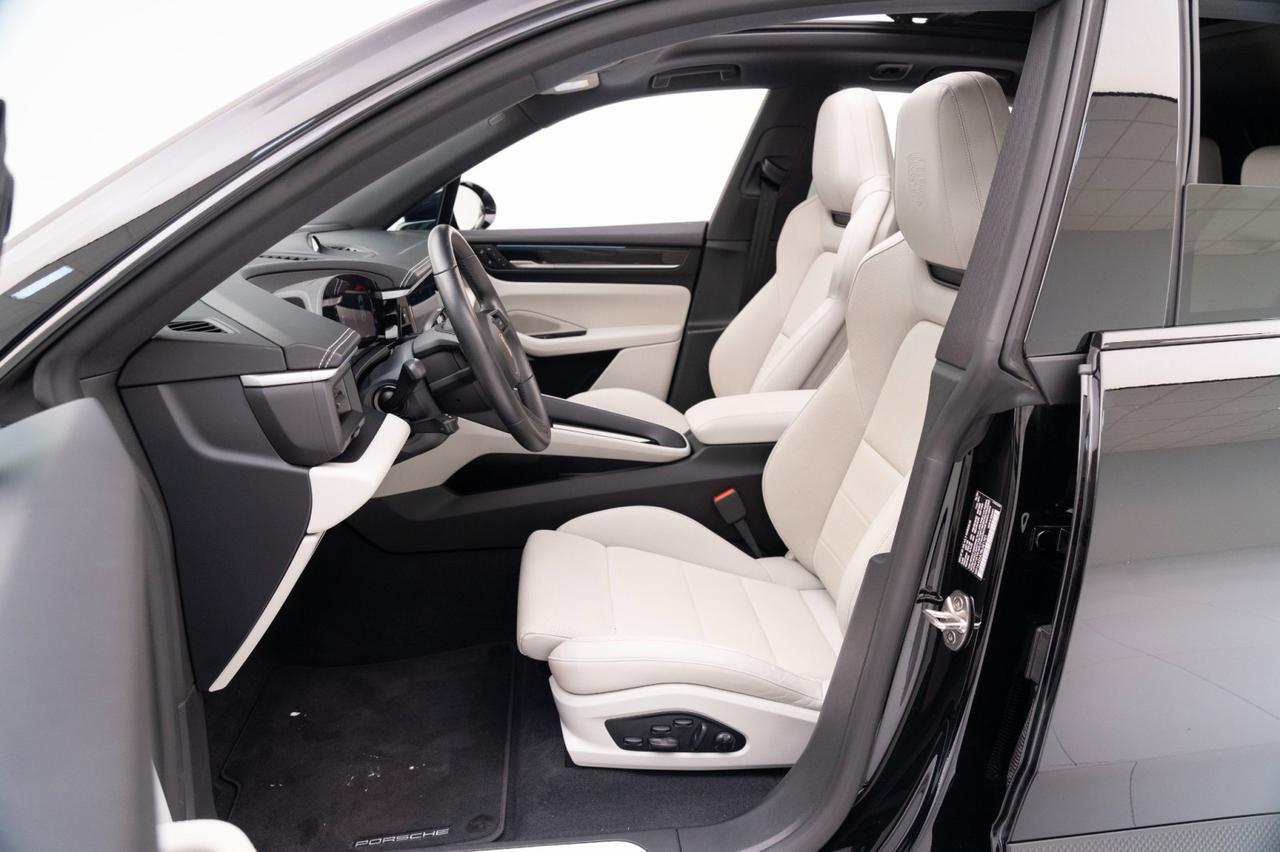 2024 Porsche Macan 4 Electric Pompano Beach FL