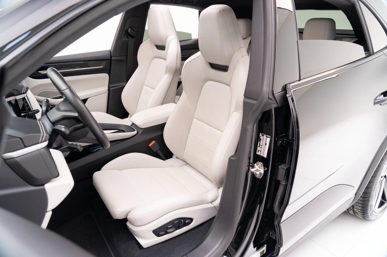 2024 Porsche Macan 4 Electric Pompano Beach FL