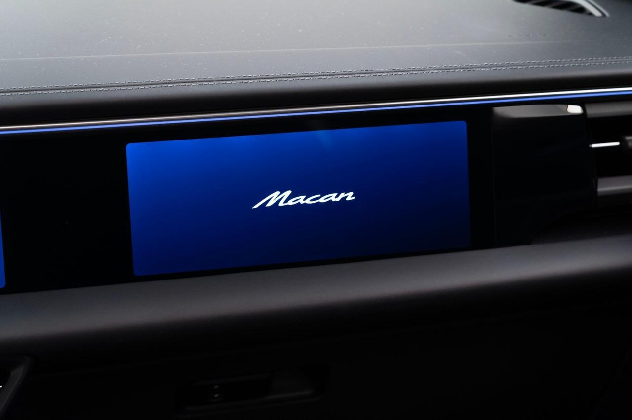 2024 Porsche Macan 4 Electric Pompano Beach FL