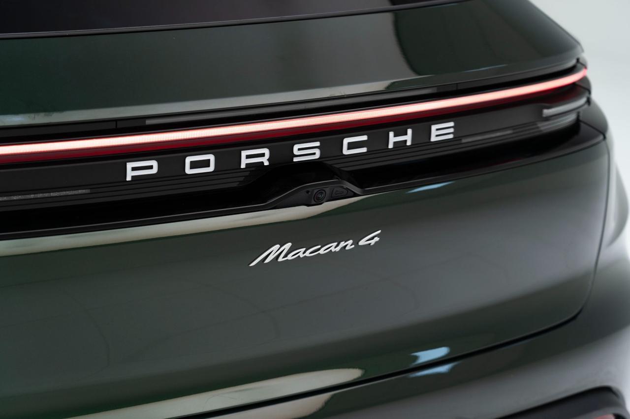 2024 Porsche Macan 4 Electric Pompano Beach FL