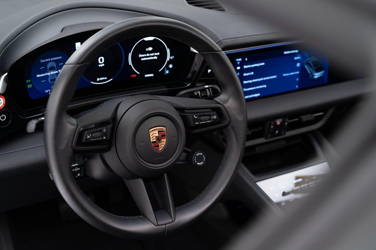 2024 Porsche Macan 4 Electric Pompano Beach FL