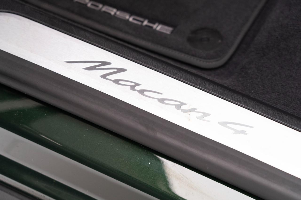 2024 Porsche Macan 4 Electric Pompano Beach FL