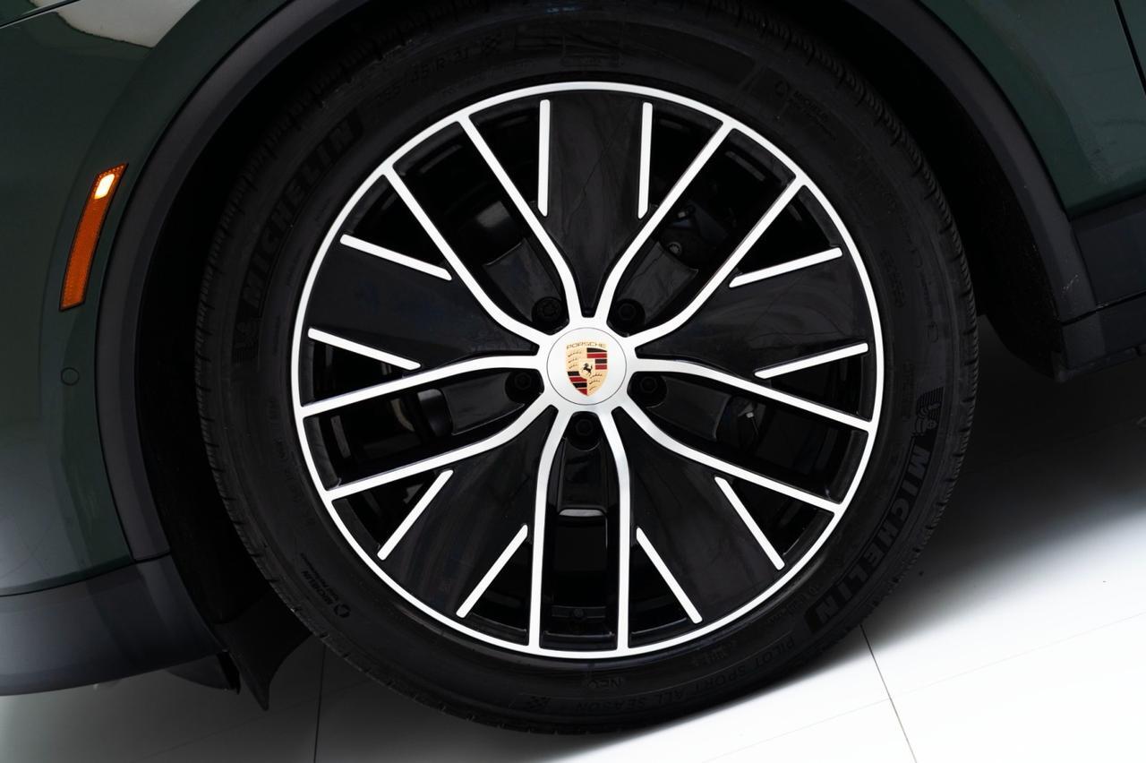 2024 Porsche Macan 4 Electric Pompano Beach FL