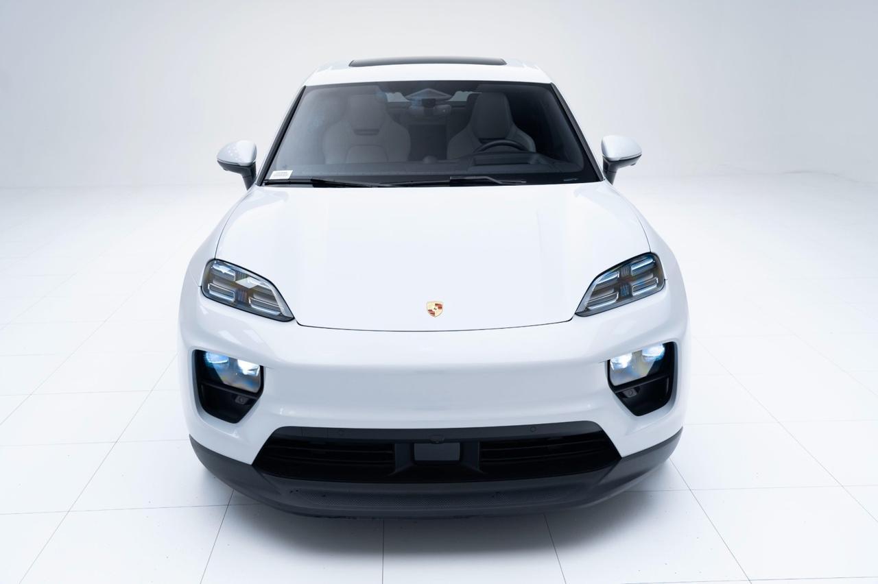 2024 Porsche Macan 4 Electric Pompano Beach FL
