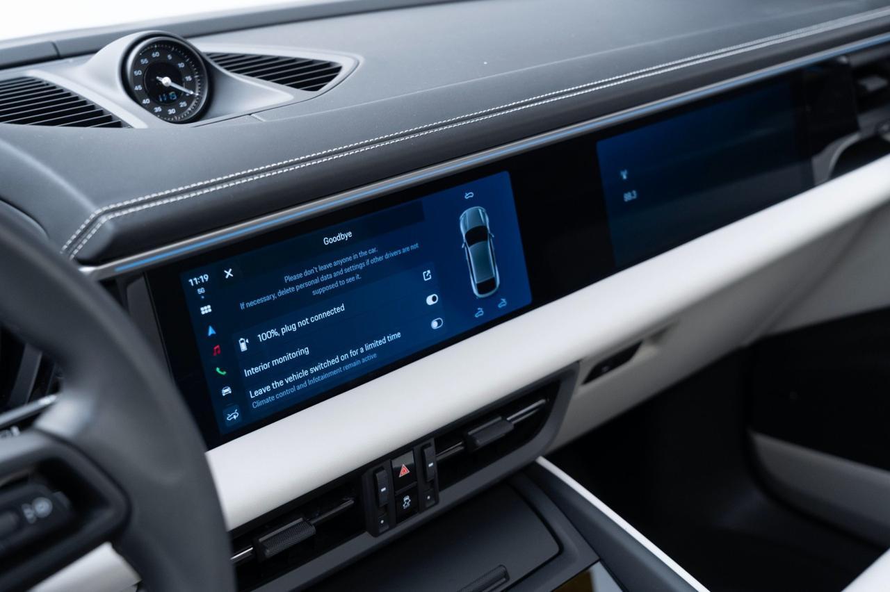 2024 Porsche Macan 4 Electric Pompano Beach FL