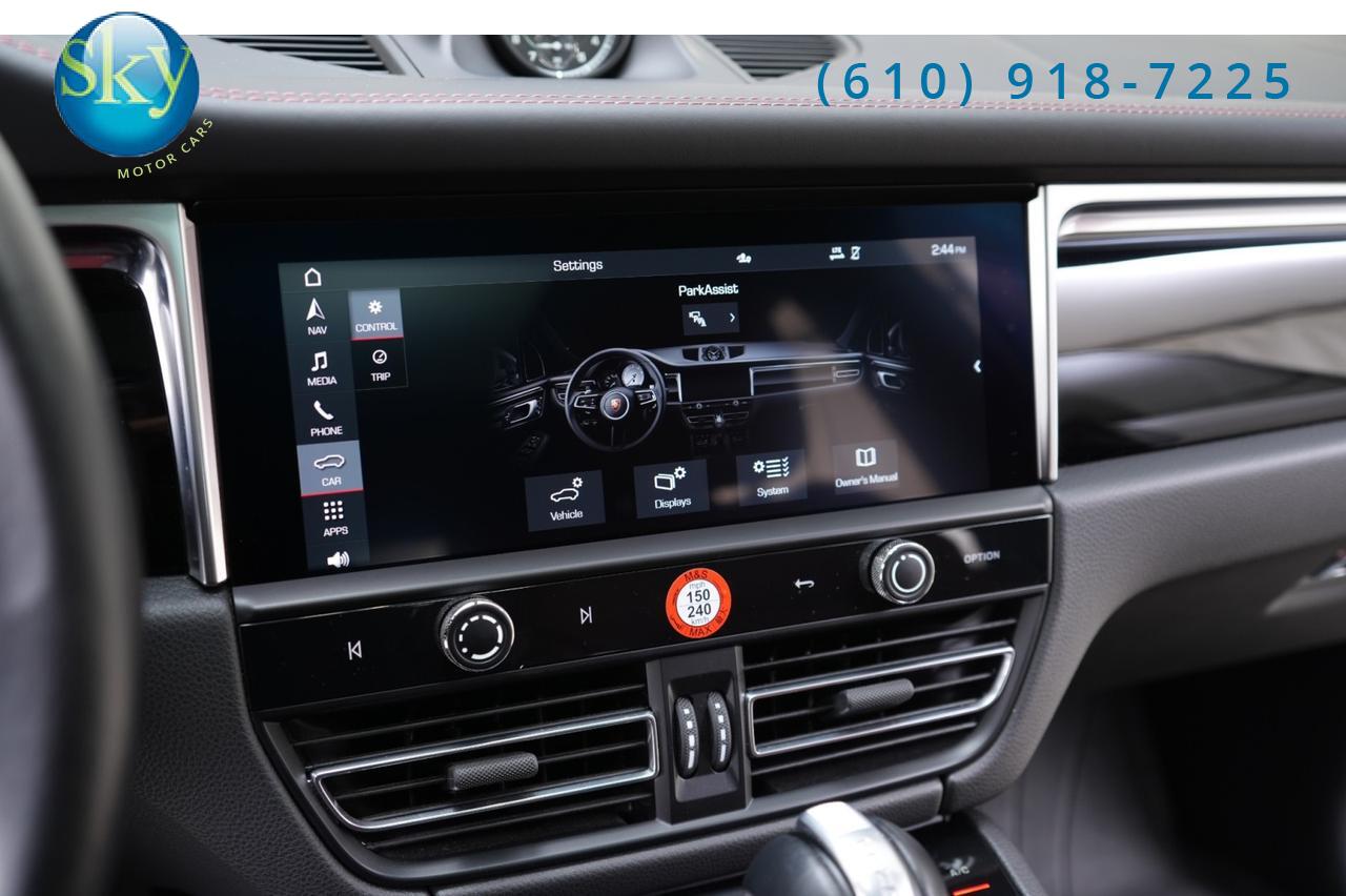 2024 Porsche Macan AWD West Chester PA