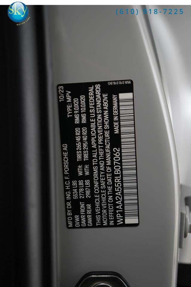 2024 Porsche Macan AWD West Chester PA