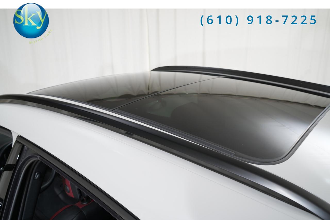 2024 Porsche Macan AWD West Chester PA