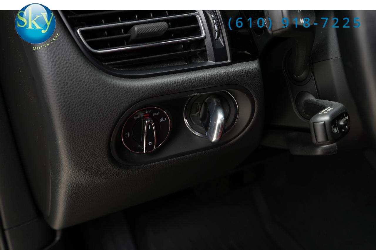 2024 Porsche Macan AWD West Chester PA